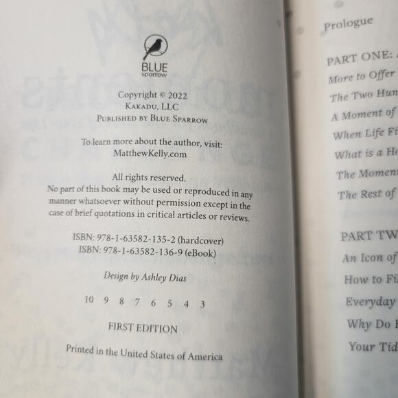 Holy Moments Matthew Kelly Paperback 2022 First Edition Christian Self-Help USA - Picture 3 of 15